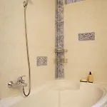 Spacious For Teams & Families With Balcony, Fast Wifi Near Center דירה ברטיסלאבה