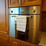 Spacious For Teams & Families With Balcony, Fast Wifi Near Center Apartman