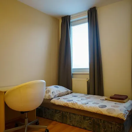 Apartmán Spacious For Teams & Families With Balcony, Fast Wifi Near Center Bratislava