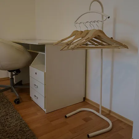 Spacious For Teams & Families With Balcony, Fast Wifi Near Center * Братислава