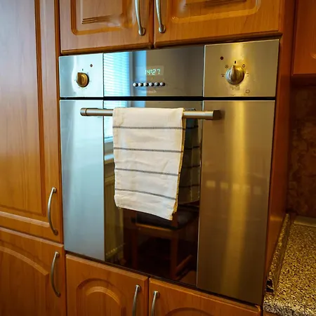 Spacious For Teams & Families With Balcony, Fast Wifi Near Center Апартаменты