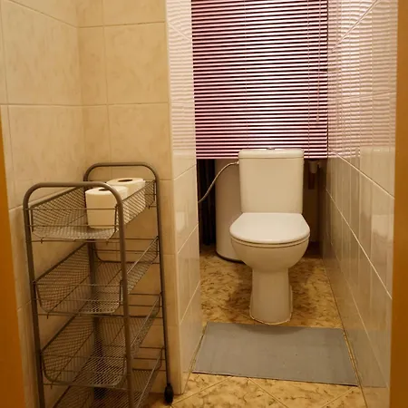 Spacious For Teams & Families With Balcony, Fast Wifi Near Center Appartement Bratislava