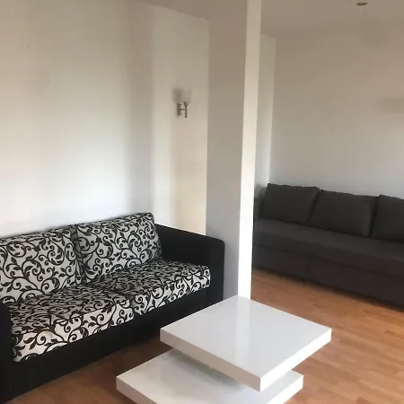 Spacious For Teams & Families With Balcony, Fast Wifi Near Center Bratislava
