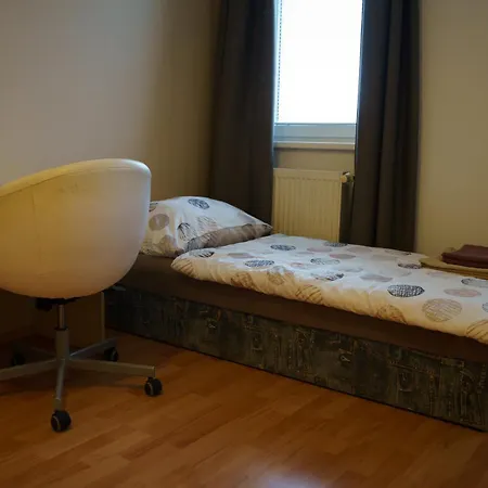 Spacious For Teams & Families With Balcony, Fast Wifi Near Center Apartmán Bratislava