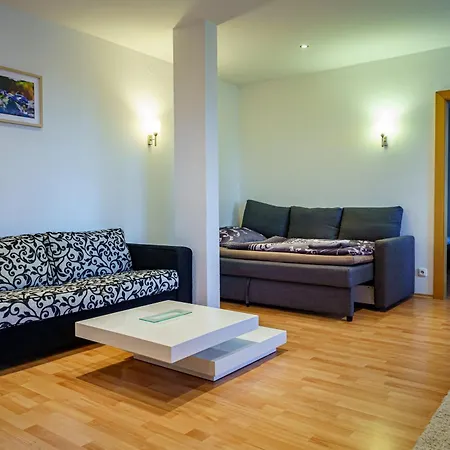 Apartmán Spacious For Teams & Families With Balcony, Fast Wifi Near Center Bratislava